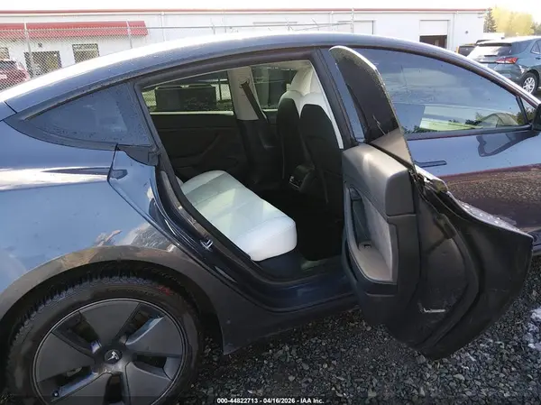 5YJ3E1EB6NF248986 2022 TESLA MODEL 3 - Image 8