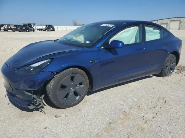 5YJ3E1EB6NF249443 2022 TESLA MODEL 3 - Image 1