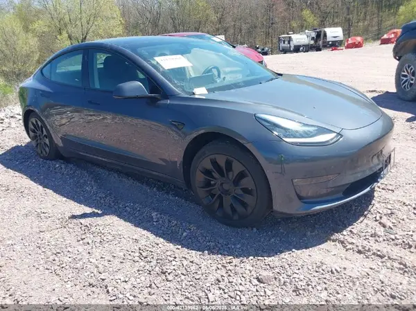 5YJ3E1EB6NF260118 2022 TESLA MODEL 3 - Image 1