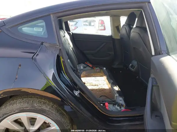 5YJ3E1EB6NF260801 2022 TESLA MODEL 3 - Image 8
