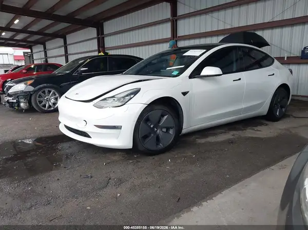5YJ3E1EB6NF262631 2022 TESLA MODEL 3 - Image 2