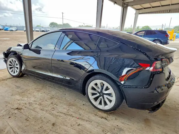 5YJ3E1EB6NF264458 2022 TESLA MODEL 3 - Image 2