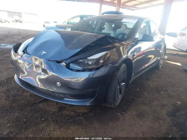 5YJ3E1EB6NF269269 2022 TESLA MODEL 3 - Image 2
