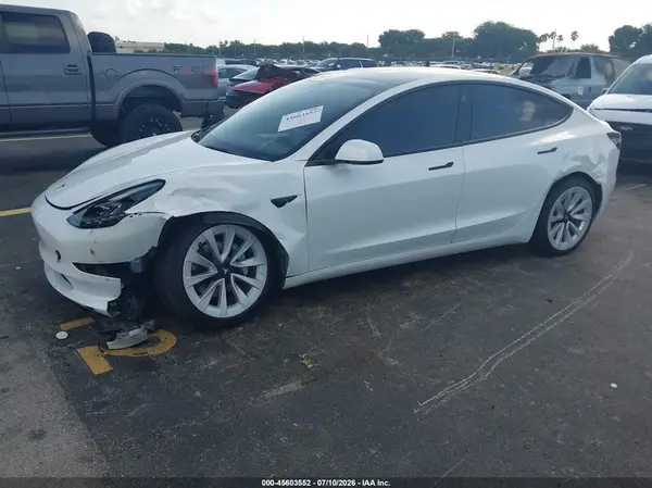 5YJ3E1EB6NF269353 2022 TESLA MODEL 3 - Image 2