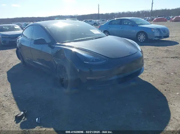 5YJ3E1EB6NF271314 2022 TESLA MODEL 3 - Image 1