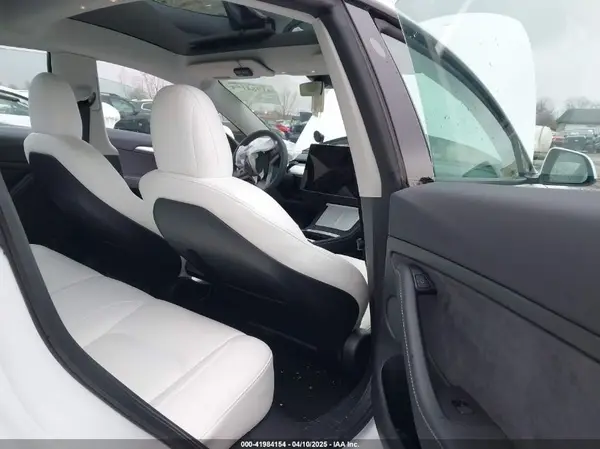 5YJ3E1EB6NF272009 2022 TESLA MODEL 3 - Image 8