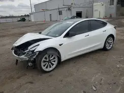 5YJ3E1EB6NF272589 2022 TESLA MODEL 3