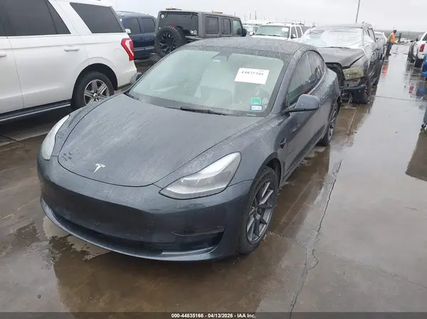 5YJ3E1EB6NF277842 2022 TESLA MODEL 3 - Image 2