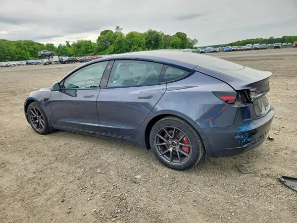 5YJ3E1EB6NF278375 2022 TESLA MODEL 3 - Image 2