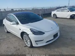 5YJ3E1EB6NF278814 2022 TESLA MODEL 3
