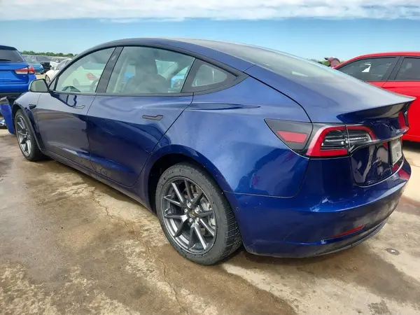 5YJ3E1EB6NF290834 2022 TESLA MODEL 3 - Image 2
