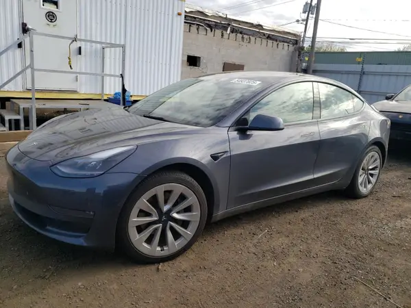 5YJ3E1EB6NF290946 2022 TESLA MODEL 3 - Image 1