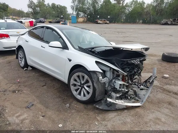 5YJ3E1EB6NF296956 2022 TESLA MODEL 3 - Image 1