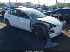 5YJ3E1EB6NF297833 2022 TESLA MODEL 3