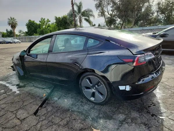 5YJ3E1EB6NF297928 2022 TESLA MODEL 3 - Image 2