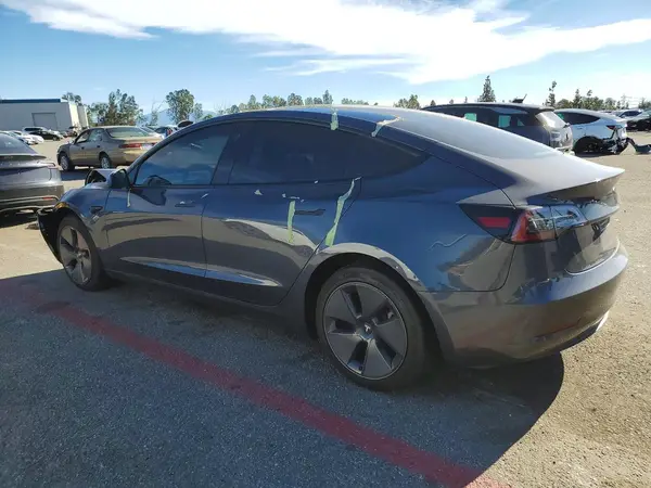 5YJ3E1EB6NF313481 2022 TESLA MODEL 3 - Image 2