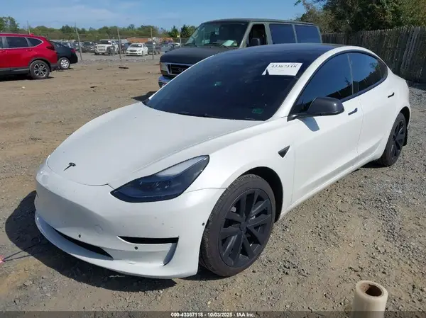 5YJ3E1EB6NF318647 2022 TESLA MODEL 3 - Image 2