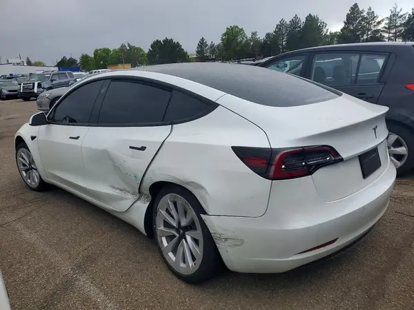 5YJ3E1EB6NF321449 2022 TESLA MODEL 3 - Image 2