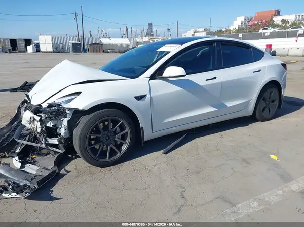5YJ3E1EB6NF323749 2022 TESLA MODEL 3 - Image 2
