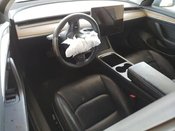 5YJ3E1EB6NF327834 2022 TESLA MODEL 3 - Image 8