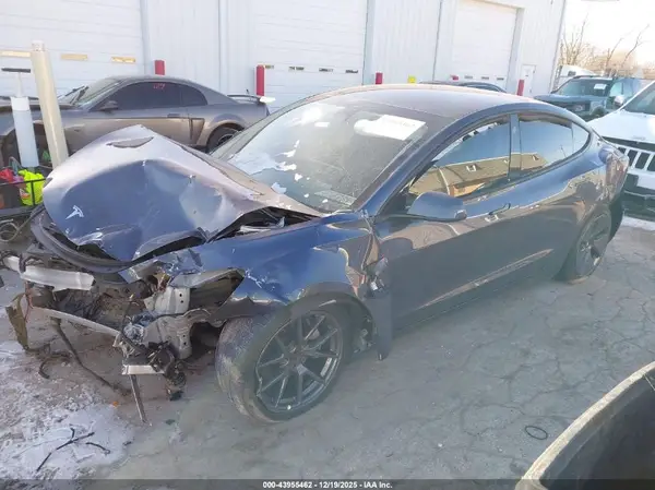 5YJ3E1EB6NF333780 2022 TESLA MODEL 3 - Image 2