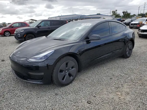 5YJ3E1EB6NF334914 2022 TESLA MODEL 3 - Image 1
