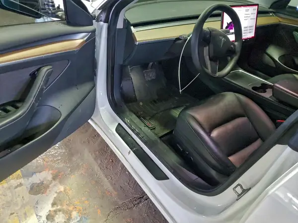 5YJ3E1EB6NF335044 2022 TESLA MODEL 3 - Image 8
