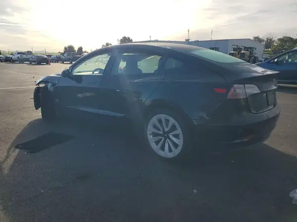 5YJ3E1EB6NF340406 2022 TESLA MODEL 3 - Image 2