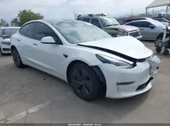 5YJ3E1EB6NF341023 2022 TESLA MODEL 3
