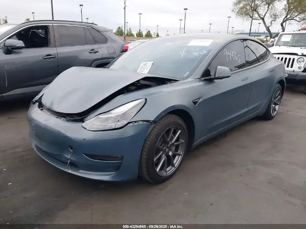 5YJ3E1EB6NF357593 2022 TESLA MODEL 3 - Image 2