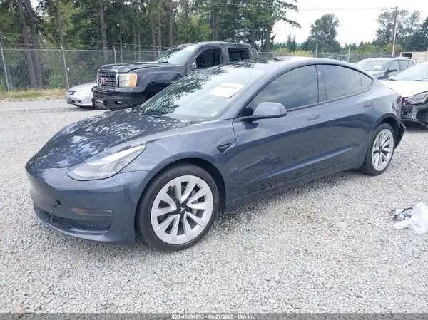 5YJ3E1EB6NF364981 2022 TESLA MODEL 3 - Image 2