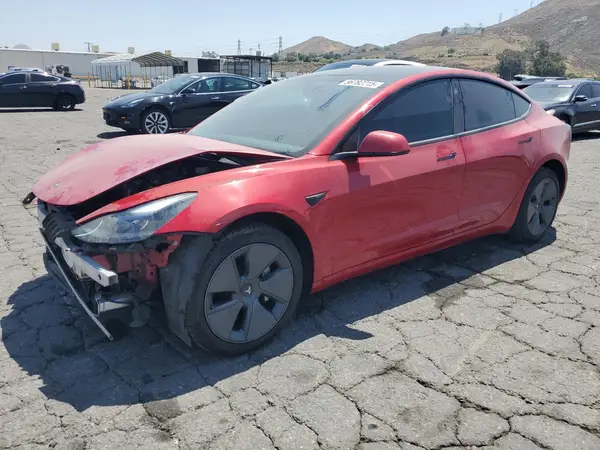 5YJ3E1EB6NF365001 2022 TESLA MODEL 3 - Image 1