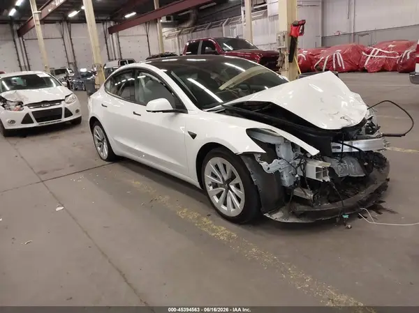 5YJ3E1EB6NF365600 2022 TESLA MODEL 3 - Image 1