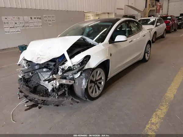5YJ3E1EB6NF365600 2022 TESLA MODEL 3 - Image 2