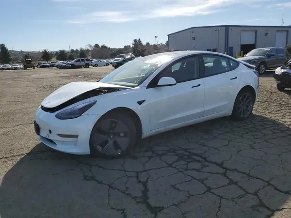 5YJ3E1EB6NF366696 2022 TESLA MODEL 3 - Image 1