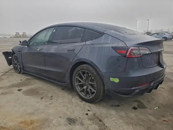 5YJ3E1EB6PF388975 2023 TESLA MODEL 3 - Image 2