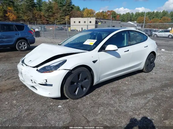 5YJ3E1EB6PF390709 2023 TESLA MODEL 3 - Image 2