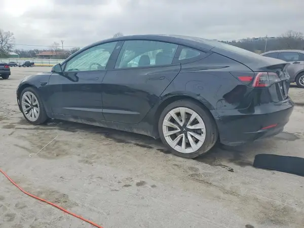 5YJ3E1EB6PF391990 2023 TESLA MODEL 3 - Image 2