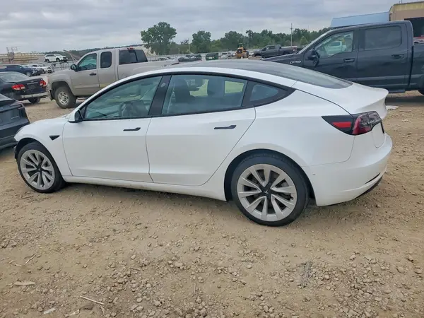 5YJ3E1EB6PF393576 2023 TESLA MODEL 3 - Image 2