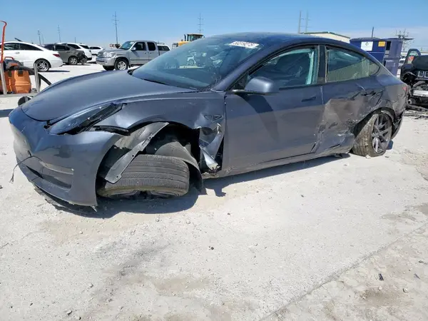 5YJ3E1EB6PF416077 2023 TESLA MODEL 3 - Image 1