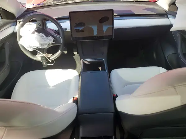 5YJ3E1EB6PF611922 2023 TESLA MODEL 3 - Image 8
