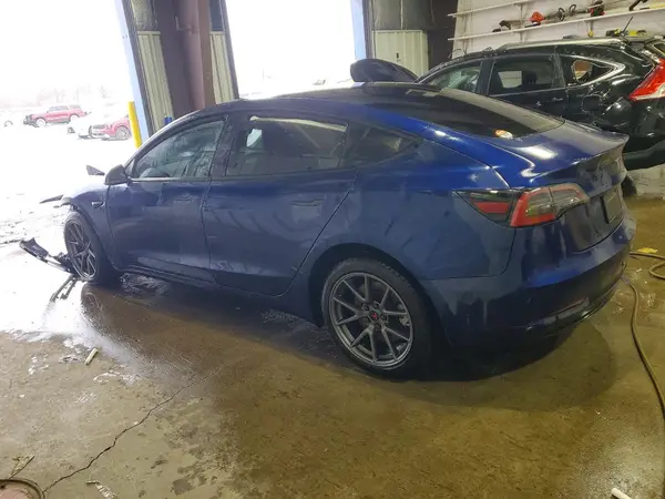 5YJ3E1EB6PF615212 2023 TESLA MODEL 3 - Image 2