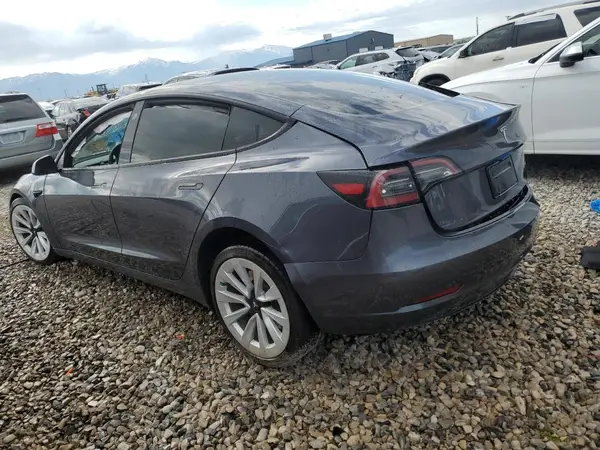 5YJ3E1EB6PF620135 2023 TESLA MODEL 3 - Image 2