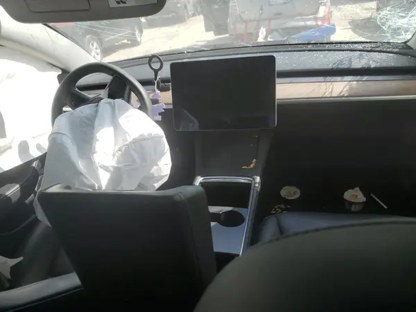 5YJ3E1EB6PF631653 2023 TESLA MODEL 3 - Image 8