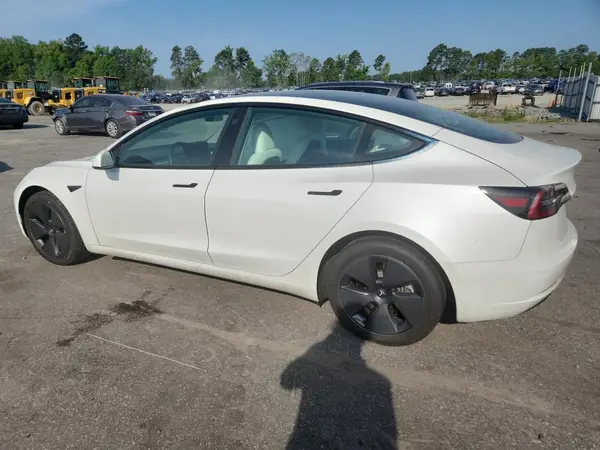 5YJ3E1EB6PF632320 2023 TESLA MODEL 3 - Image 2