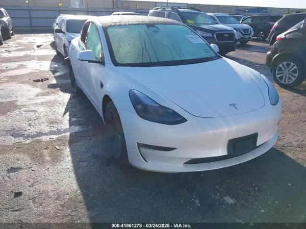 5YJ3E1EB6PF633550 2023 TESLA MODEL 3 - Image 1