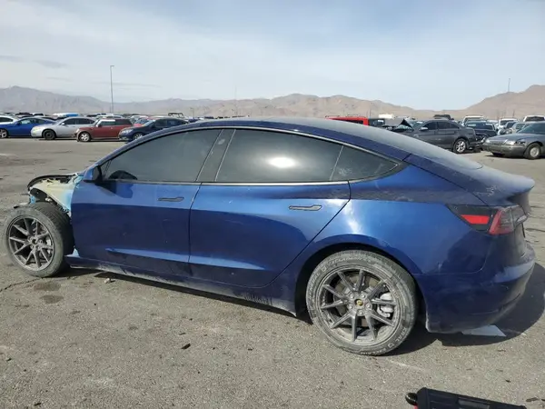 5YJ3E1EB6PF637016 2023 TESLA MODEL 3 - Image 2