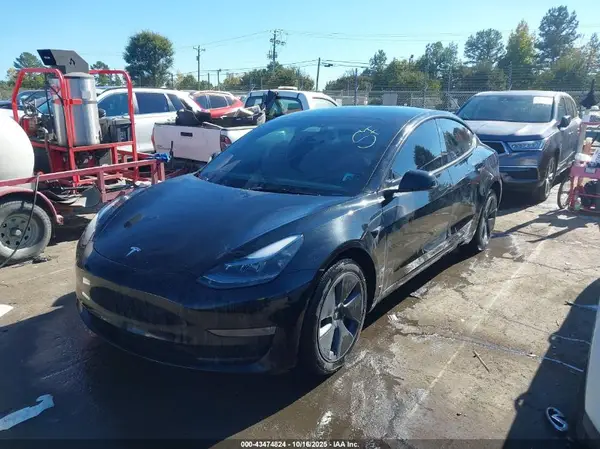 5YJ3E1EB6PF660036 2023 TESLA MODEL 3 - Image 2