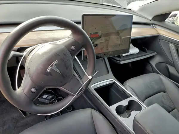 5YJ3E1EB6PF681484 2023 TESLA MODEL 3 - Image 8
