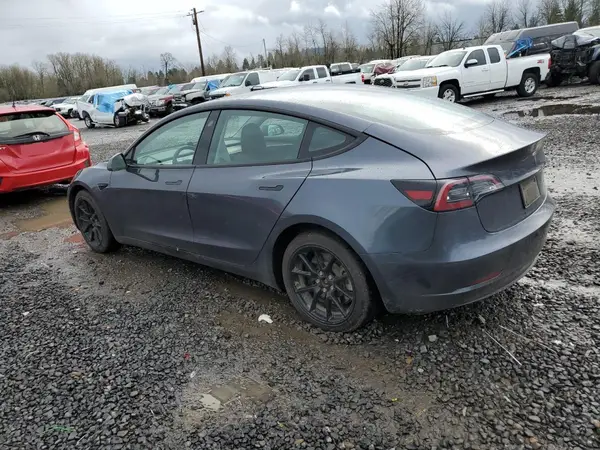 5YJ3E1EB6PF686927 2023 TESLA MODEL 3 - Image 2